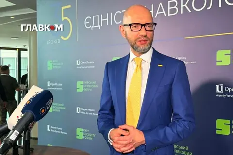 Яценюк розповів жарт про торт «Рошен» на честь перемоги Порошенка