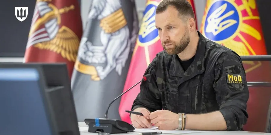 Генералу Хмарі доведеться звільнитися з армії для посади міністра оборони