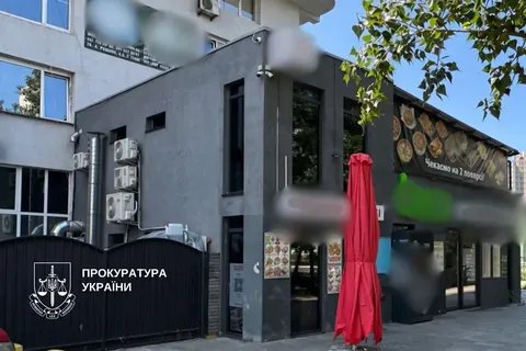 Бізнес-центр на Позняках розбудували без дозволів: екскерівника судитимуть