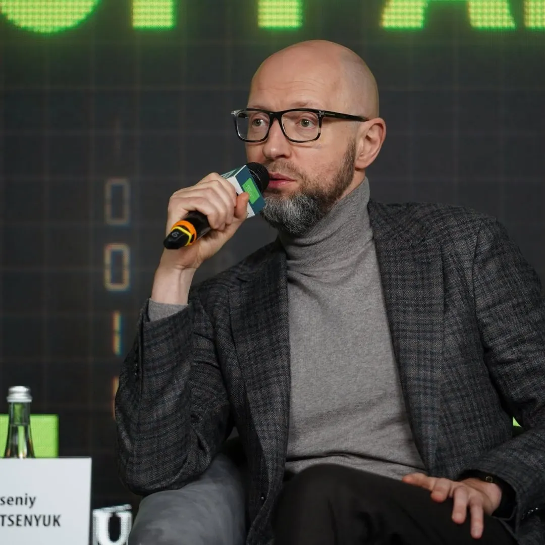 Куди зник Яценюк: чим займається екс-прем'єр під час війни