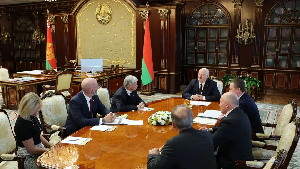Коул у Мінську: три години розмов, обіцянки про $43 млн і заперечення політв'язнів