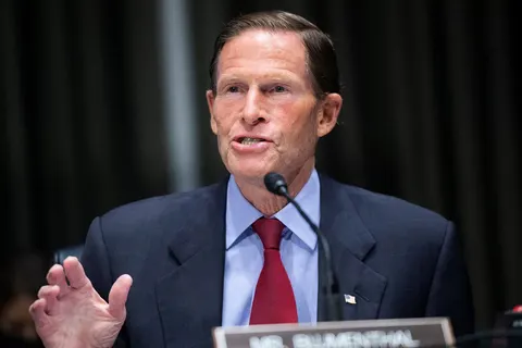 Сенатор США тисне на Палату представників: санкції проти РФ мають ухвалити негайно