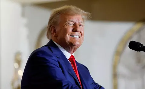 Трамп оголосив про безстрокову угоду щодо Гренландії та розширення військової пр