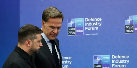 Зеленський: працюємо з партнерами над покриттям дефіциту на оборону
