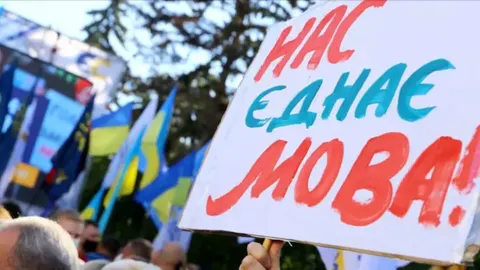 Мовний закон посилять: штрафи до 170 тисяч за російську музику
