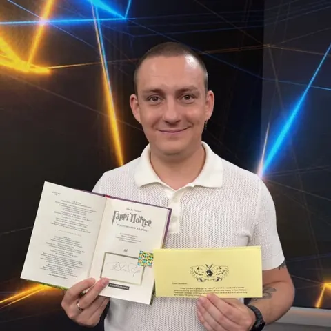 «Дива трапляються»: Ролінг надіслала листа українському морпіху, який пережив по