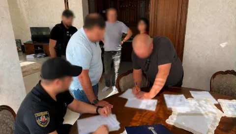 Депутати Київоблради та їхні родичі привласнили понад 3 млн грн допомоги