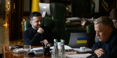 Зеленський і Пашинян домовилися тримати звʼязок після розмови
