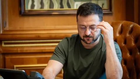Зеленський підписав указ про захист національних святинь України