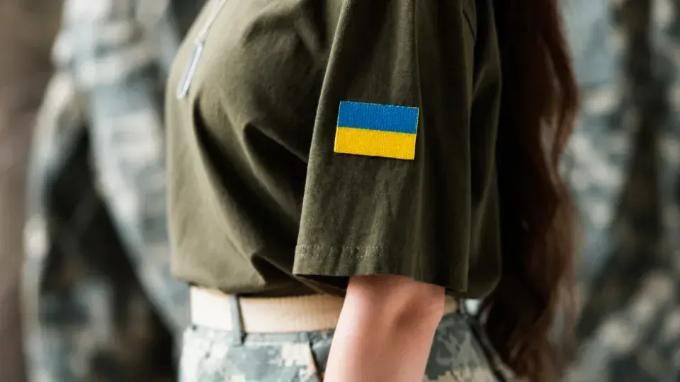 Три петиції про мобілізацію жінок: що пропонують українці