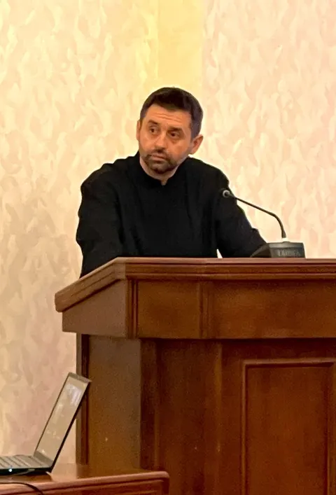 Захист дисертації Арахамії зірвався: голова вченої ради пішла у відпустку
