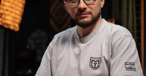Стерненко закликає бойкотувати «Труху» через рекламу шахрайських ботів
