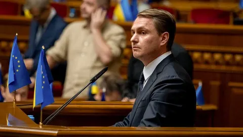 Усі шестеро нардепів від Кіровоградщини підтримали відставку Кравченка