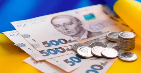 Виплати ВПО у 2026 році: кому дадуть 2000 і 3000 гривень, а кого можуть позбавит