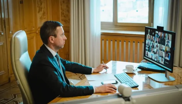 Уряд представив коаліції програму дій: оборона, люди, бізнес та ЄС