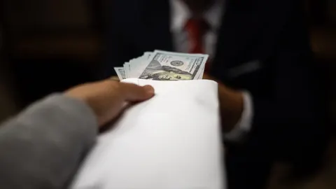 Три рівні фінмоніторингу не помітили схему із заставою Галущенка — депутат