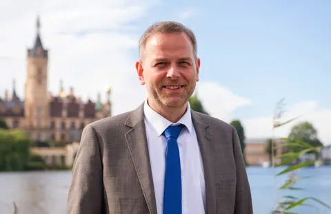 АдН перемогла на сході Німеччини, але до влади не потрапить
