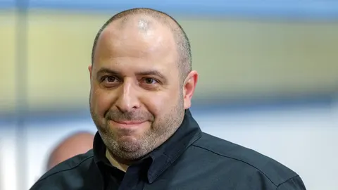 Умєров очолив СЗР, щоб лишитися переговорником: версія депутатів