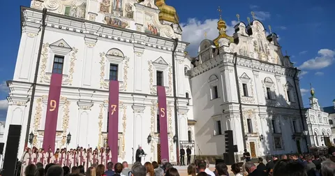 Ілля Муровець, а не Муромець: у Лаврі розкрили правду про мощі воїна