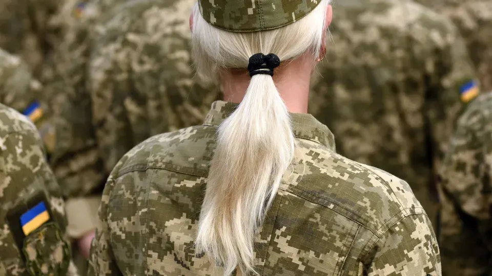 У мережі з'явилася петиція про мобілізацію бездітних жінок