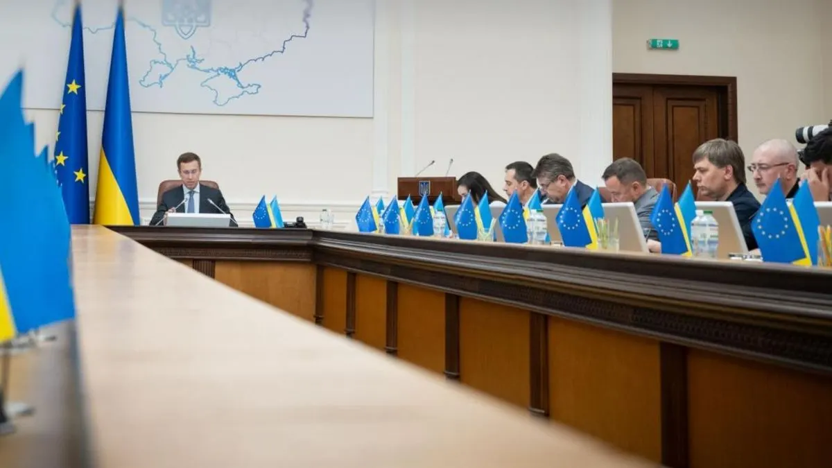 Уряд береться за чиновників: менше заступників і зайвих посад