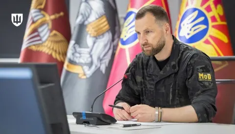 У Міноборони спростували чутки про звільнення Хмари через ВЛК
