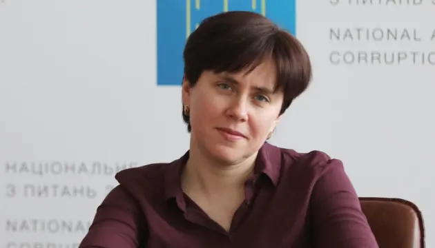 Е-декларуванню — 10 років: від трильйона готівки до ШІ-перевірок
