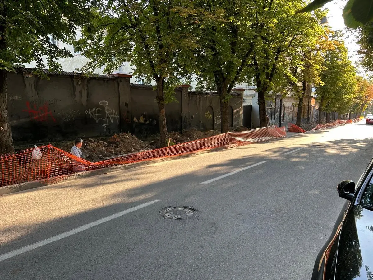 У Львові знайшли ймовірні мури XVII століття, але роботи не зупиняють