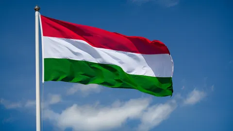 Угорщина просить США про виняток із "пекельних" мит на російські енерг