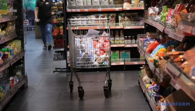 Дефіциту продуктів немає: у Мінагрополітики пояснили ситуацію після обстрілів
