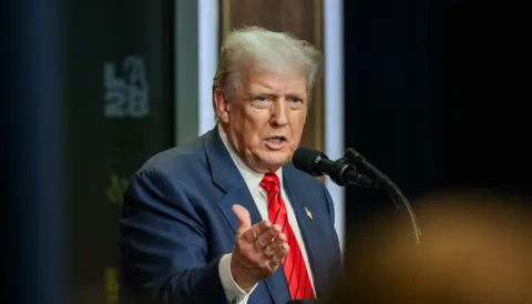 Трамп погрожує Канаді «значно гіршими» наслідками через прем’єра Онтаріо