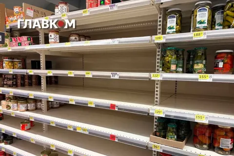 Полиці без деяких товарів: міністр пояснив, що змінюють у доставці продуктів