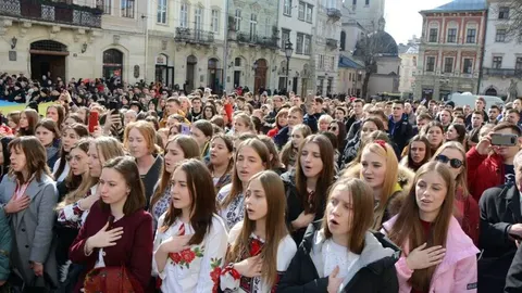 В Україні хочуть переписати слова Гімну: замість боротьби — про мир і відбудову