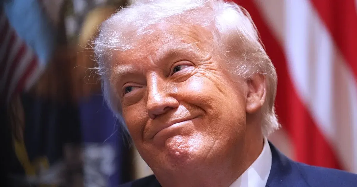 Трамп підписав закон про санкції: покупцям російської нафти загрожують мита до 100%