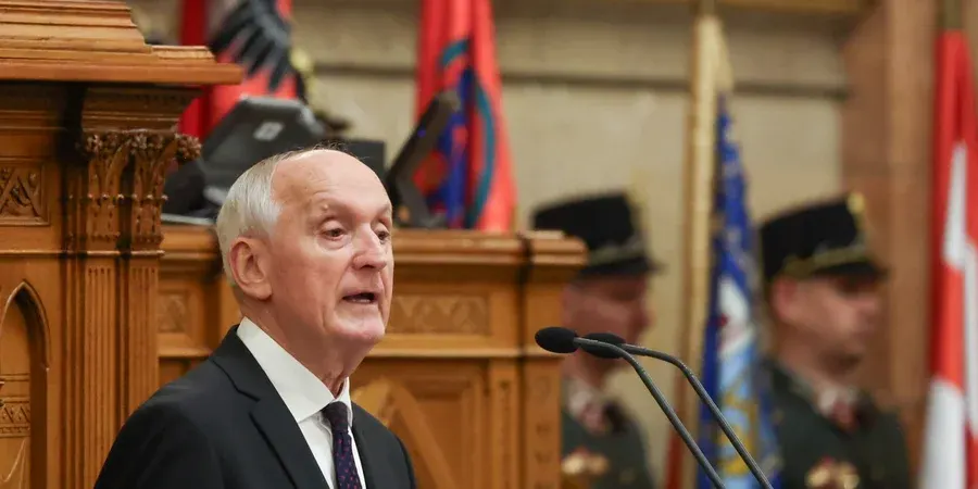 Угорщина обрала нового президента: екссуддю, якого свого часу звільнив Орбан