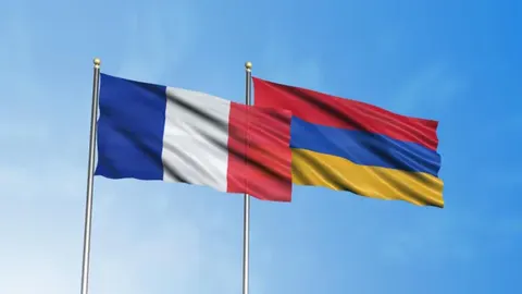 Франція втрачає вплив у Вірменії: Париж поза грою на тлі посилення США