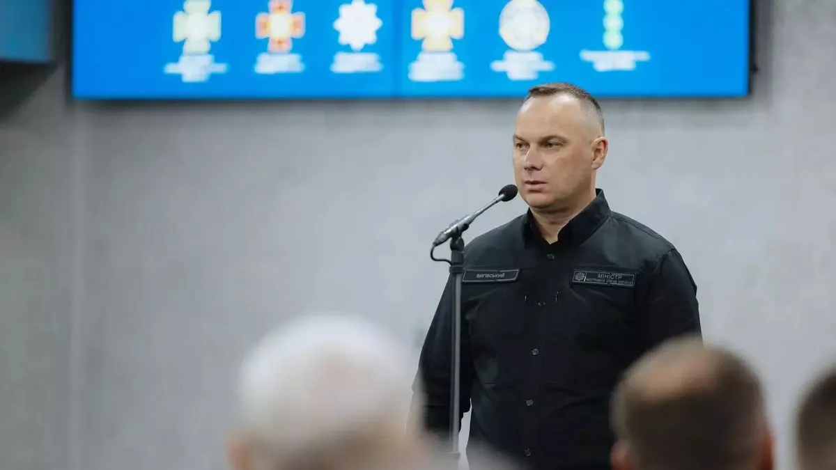 80 працівників системи МВС отримали нагороди: історія героя з рукопашного бою