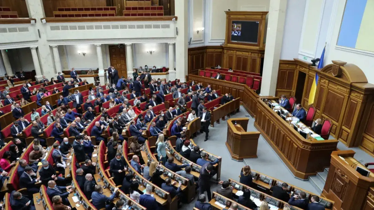 Рада може переїхати: нардеп пояснив, чому парламент шукає нове місце