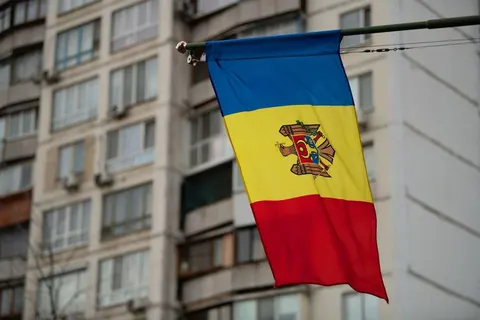 Невідомий об'єкт 27 хвилин кружляв над Молдовою: Кишинів закривав небо