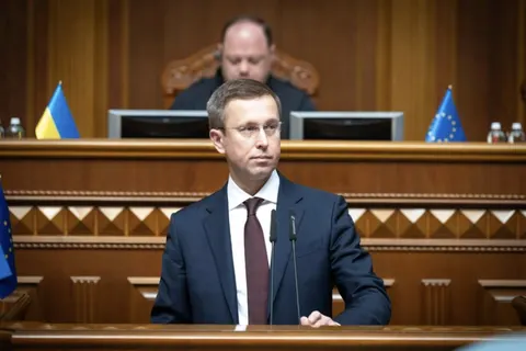 Уряд береться за держапарат: зайві посади скорочують