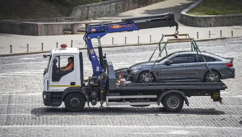 Штраф залишили, а гроші за евакуатор повернули: як водійка AUDI виграла справу в Тернополі