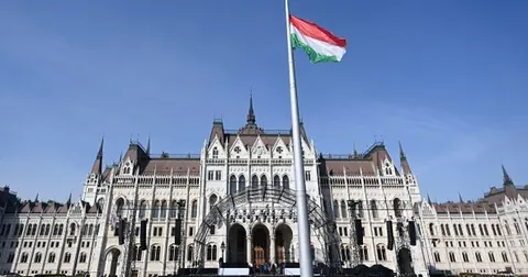 Угорщина створила орган для повернення грошей, вкрадених за Орбана