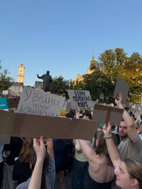 Липневі граблі: знову та ж історія з кадровими перестановками