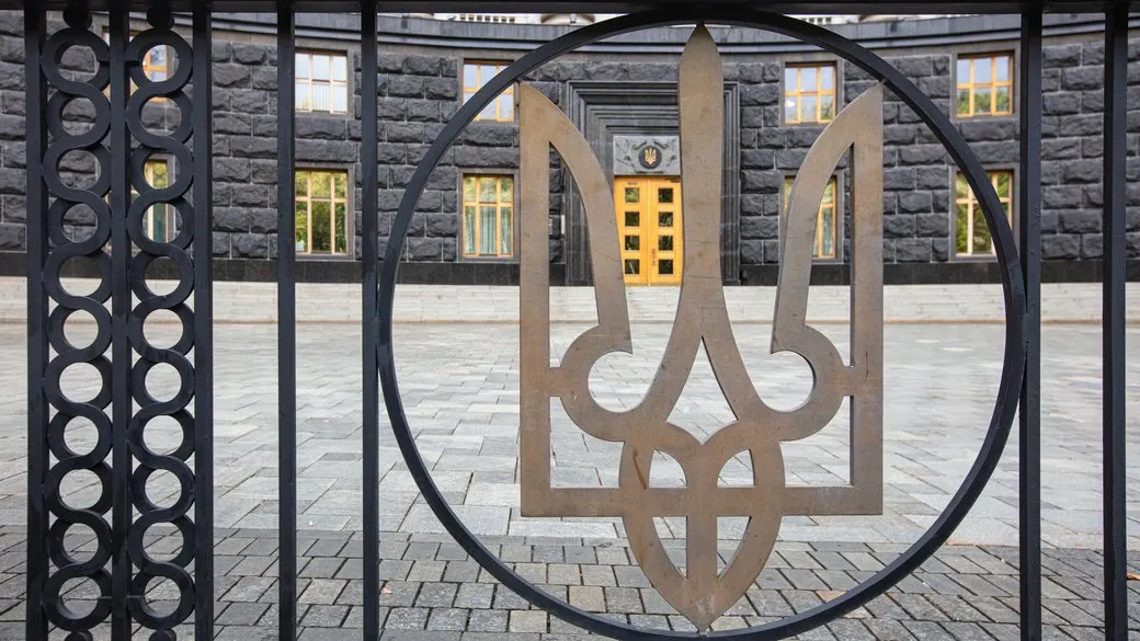 Кабмін скликає Укрпошту та НБУ на розмову: Смілянський обіцяє мовчати до зустрічі