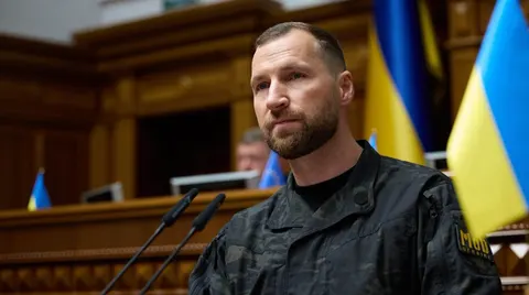 У Міноборони пояснили, чому Хмара став міністром як цивільна особа