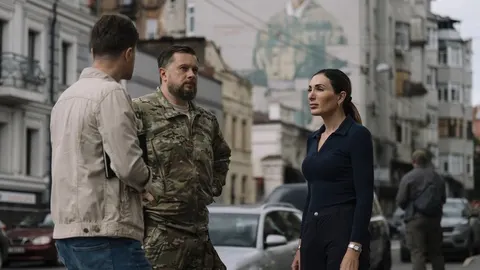 Американська блогерка Лумер прогулялася Харковом із Білецьким