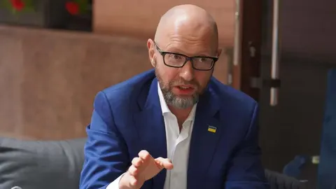 Яценюк: без спротиву 2014-го на Україну чекав би сценарій Білорусі