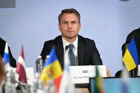Рада звільнила Кравченка: 317 голосів і скандал навколо НАБУ