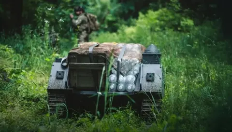 Наземні дрони за рік виконали понад 100 тисяч бойових місій