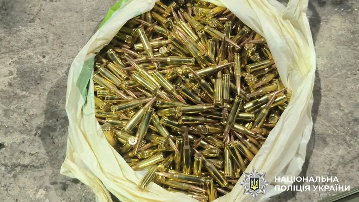 На Волині затримали трьох ділків, які торгували зброєю з передової